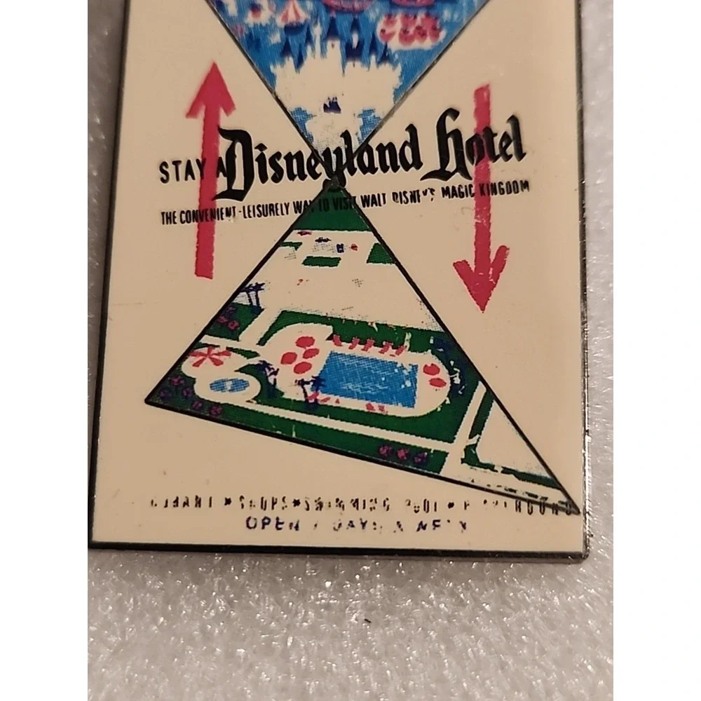 Vintage Disney‎ Pin Disneyland Hotel Poster LE 1500 2004 00072